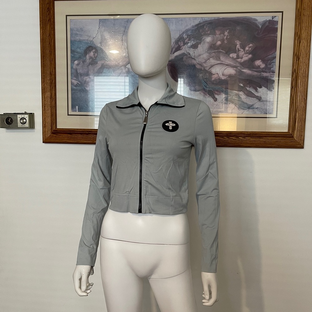 Womens fubu crop sweater M